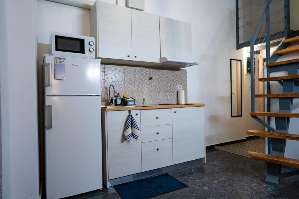 Appartamento Loftliving 1 By Αττικο Νοσοκομειο Atene Esterno foto